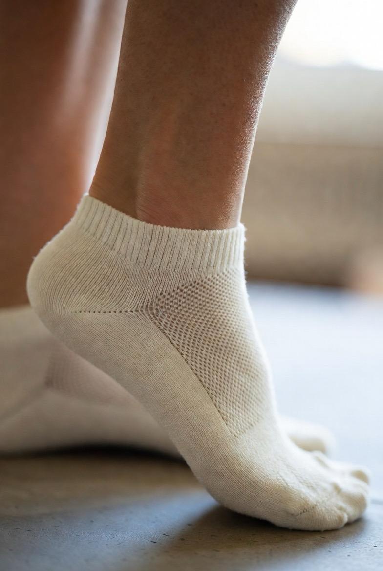 Moshia Cloud Ankle Sock-Ecru